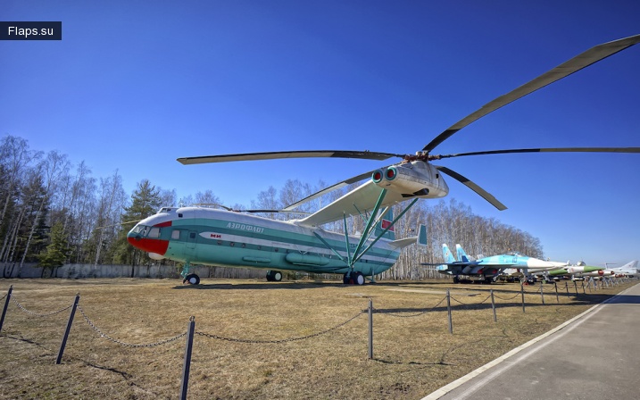 Вертолет В-12