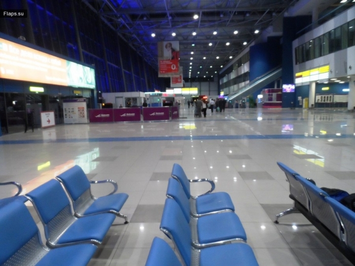 Треминал аэропорта Владивосток